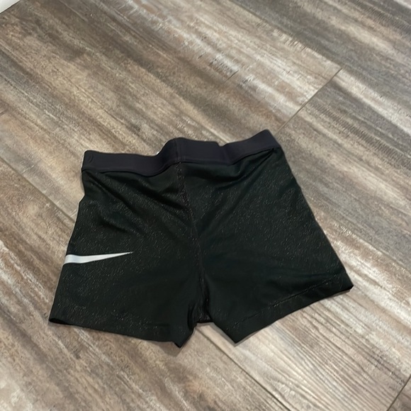COPY - Women’s Nike Pro Cool 3" Sparkle Glitter Shorts - Picture 4 of 6